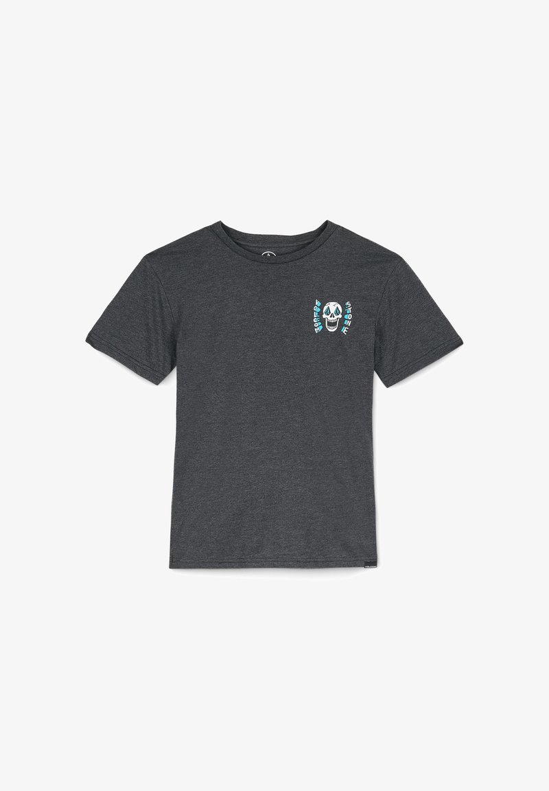 T-shirt gris à manches courtes en mélange de coton, avec un design graphique de crâne en bleu et blanc sur la partie gauche de la poitrine.
