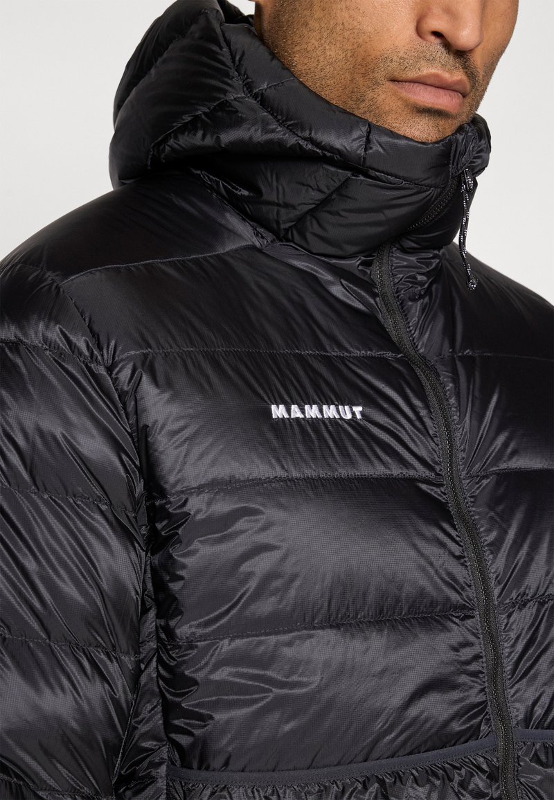 Mammut BROAD PEAK PRO HOODED JACKET MEN Down jacket black
