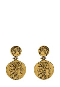 Złote kolczyki z okrągłymi, fakturowanymi dyskami z szczegółowymi historycznymi twarzami. Wzór zawiera okrągły element mocujący.