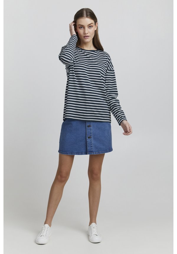 OXStefka - Long sleeved top - total eclipse3