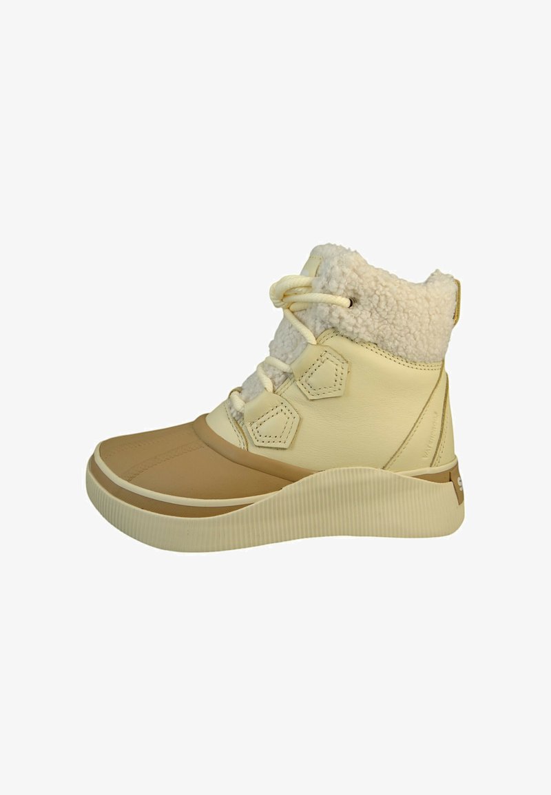High-top sneakers made of beige leather with a cream faux fur collar, featuring a textured rubber sole and contrasting color accents.