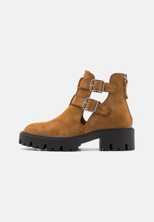 Ankle boot