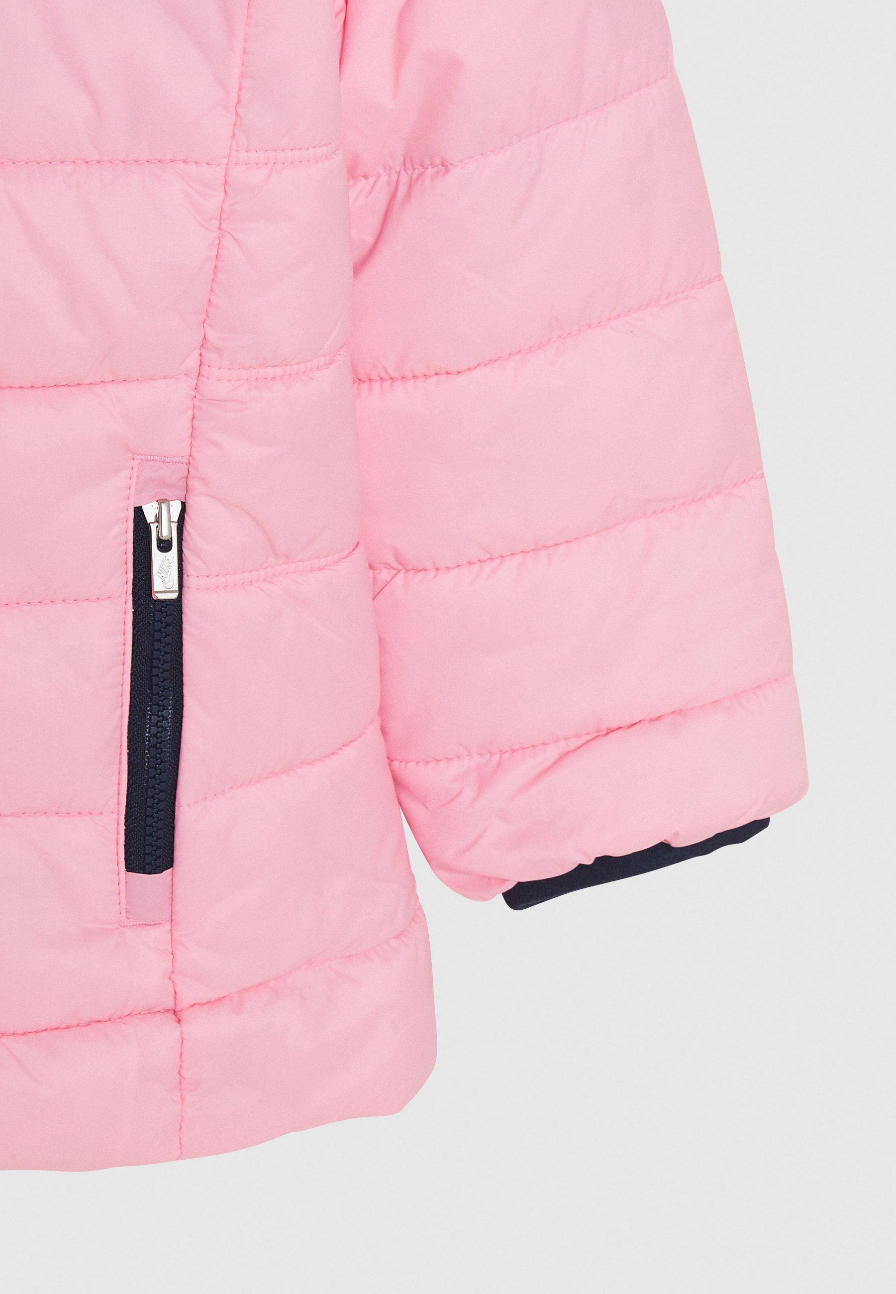 nike stadium coat