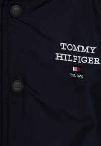 Tommy Hilfiger LOGO - Allvädersjacka - desert sky