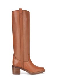 Stivale alto in pelle marrone con punta quadrata e tacco a blocco. Presenta un design elegante, una texture liscia e dettagli di cuciture a contrasto.