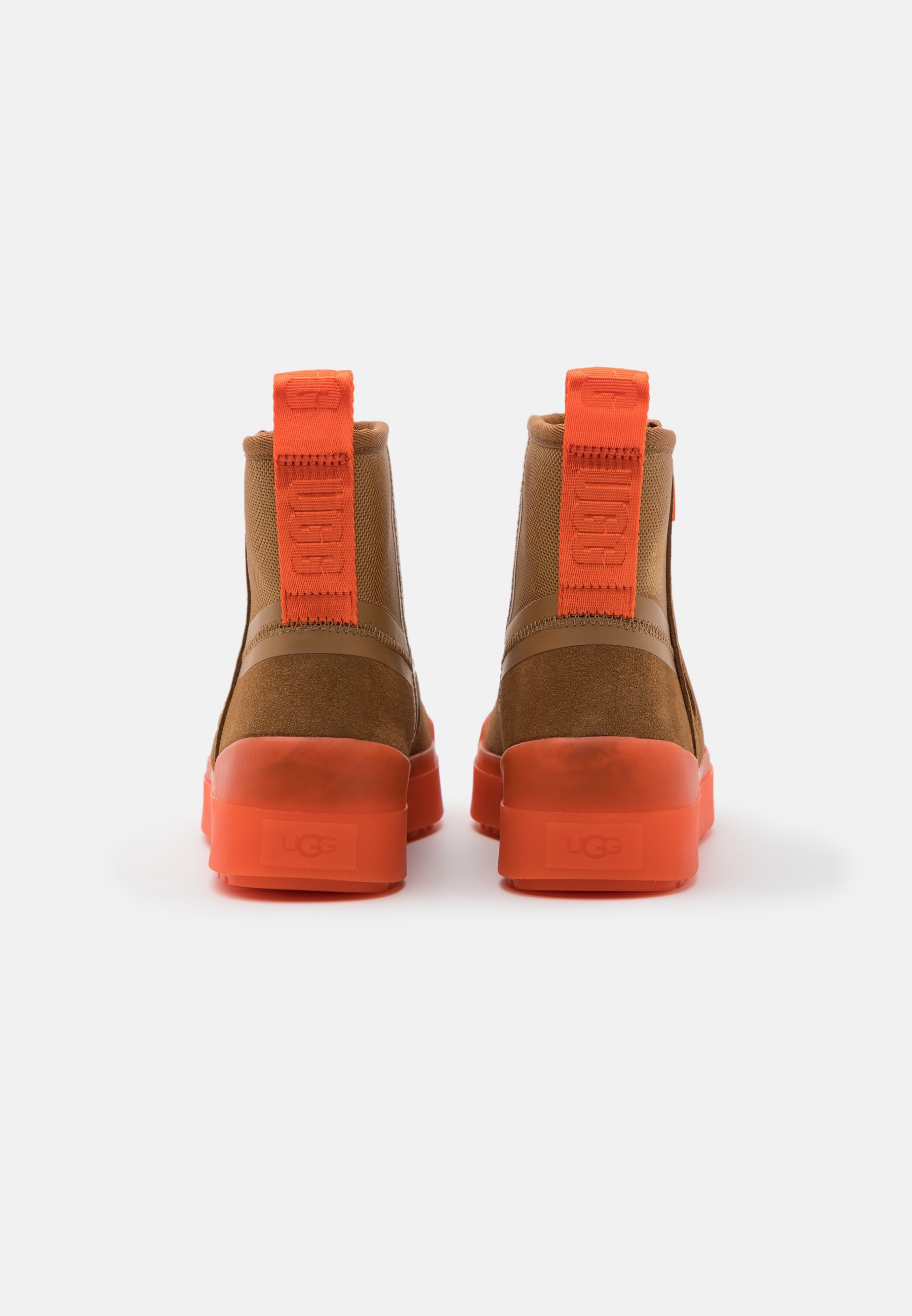 UGG CLASSIC TECH MINI Vinterstövlar chestnut Zalando.se UGG CLASSIC TECH MINI Vinterstövlar chestnut Zalando.se