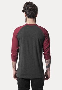 Urban Classics CONTRAST 3/4 SLEEVE RAGLAN - Hosszú ujjú felső - burgundy