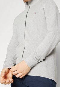 Tommy Hilfiger Cardigan - grey