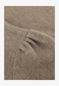 Geselecteerd, fallen rock