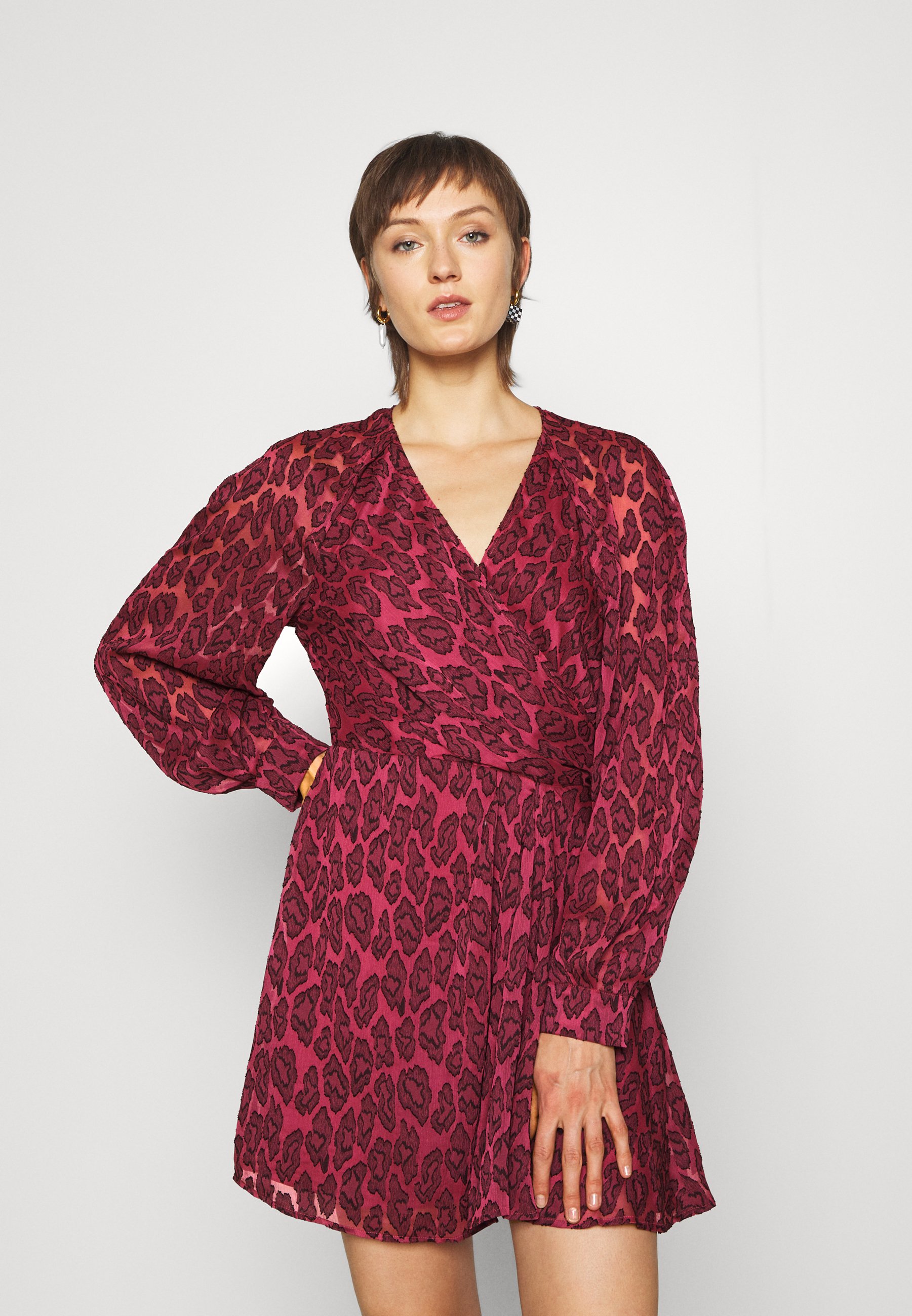 Iro TIESTINA - Jurk - pink/black/donkerroze - Zalando.nl