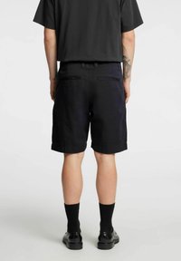 Annarr LOOSE FIT - Kratke hlače - phantom