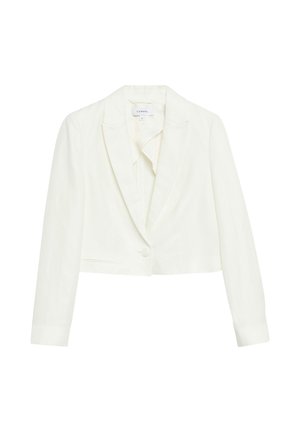 Biała krótka marynarka z klapami z wycięciem, długimi rękawami, zapinaniem na pojedynczy guzik oraz detalem w postaci wszytej kieszeni z przodu.