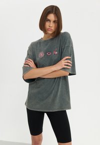 Even&Odd by Zalando - Marškinėliai su spaudiniu - dark green Miniatiūros vaizdas 1