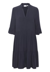 Navy blue-lento mekko, jossa on pleatattu muotoilu, frilla-hihat ja jakaa kaulus. Valmistettu kevyestä kankaasta, tarjoaa virtaavan siluetin.