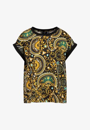 Schwarzes Kurzarmoberteil mit einem goldenen und grünen ornamentalen Muster, Rundhalsausschnitt und aufgerollten Ärmeln, aus glattem Stoff gefertigt.