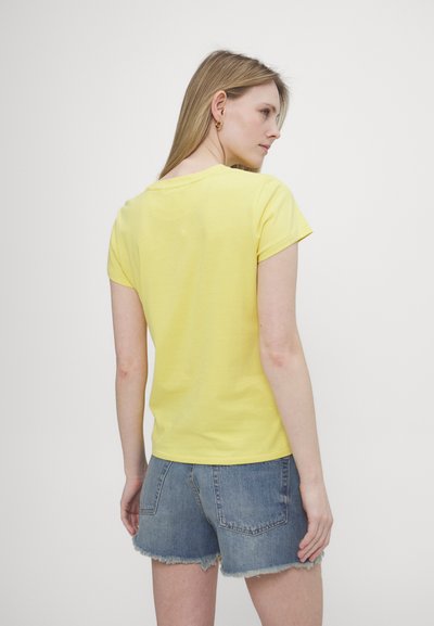 Polo Ralph Lauren TEE SHORT SLEEVE - Print T-shirt - sunfish yellow