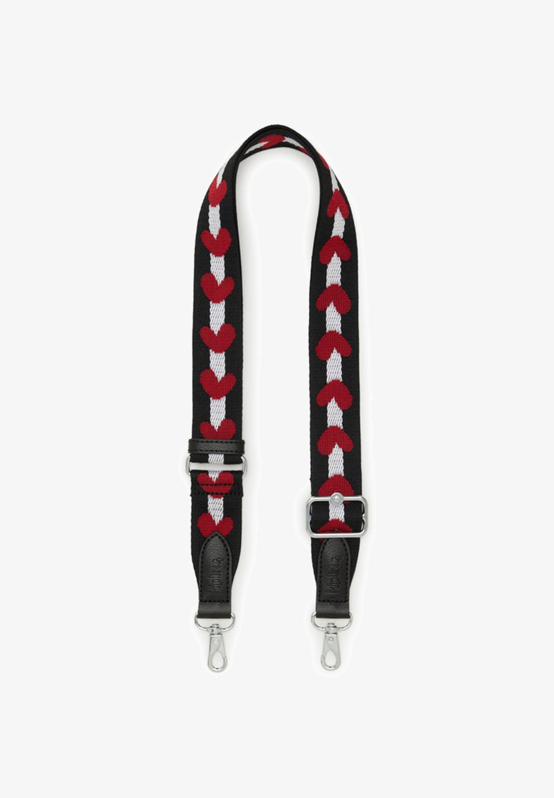 Geweven riem met een zwarte achtergrond met rode en witte hartpatronen. Voorzien van leren accenten en metalen clips aan beide uiteinden.