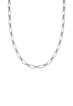 Sølv halskæde med forlængede ovale led og runde forbindelser. Glat metaloverflade med et ensartet design og skiftende sammenkoblingsstil.