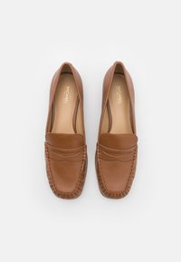 MICHAEL Michael Kors CARLSON LOAFER - Mokasīni - brown