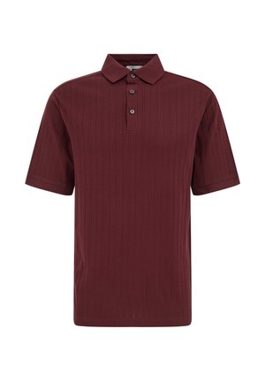 Burgundiapunane lühikeste varrukatega polo-särk, millel on tekstuuriga vertikaalsed triibud ja esiküljel kolm nööpi.
