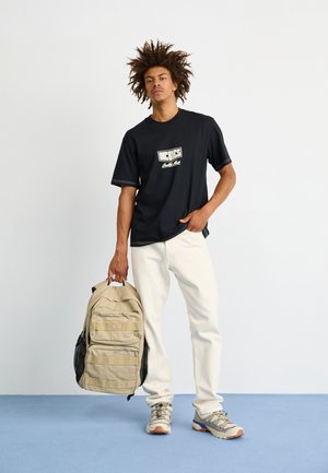 DUCK UTILITY BACKPACK UNISEX - Sac à dos - desert sand
