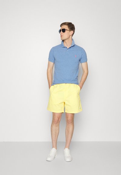 Polo Ralph Lauren 6 INCH POLO PREPSTER STRETCH CHINO SHORT - Calções - empire yellow