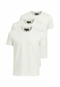 Tres camisetas de algodón de cuello redondo apiladas; cuentan con mangas cortas y una textura suave. Etiquetas visibles en el escote.