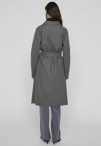 VILA VIJUICE - Cappotto classico - poppy seed