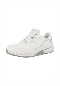 Baskets blanches avec une tige synthétique lisse, des accents en maille et une semelle en caoutchouc grise. Comprend des lacets et des détails latéraux subtils.