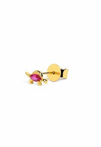 Orecchino a forma di tartaruga in oro con un gemma rosa come scudo, con una finitura liscia e un morsetto posteriore sicuro per indossarlo.