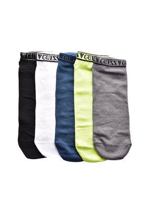 Vijf paren herensokken in zwart, wit, marineblauw, limoen groen en grijs, met een logo band met "GUESS" op de manchette. Normale pasvorm, katoenmix.