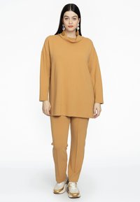 YOEK SLIM FIT - Broek - light brown