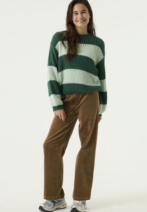 Garcia, TEENS FEMALE - PULLOVERS - Trui - forest leaf