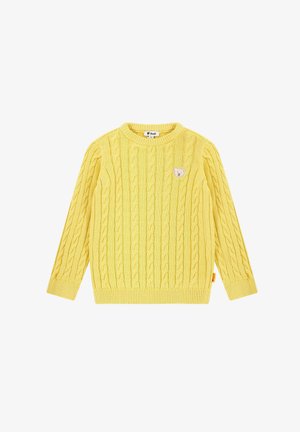 Žlutý pletený svetr s texturovaným vzorem copánků, kulatým výstřihem, dlouhými rukávy a malou nášivkou medvěda na hrudi.