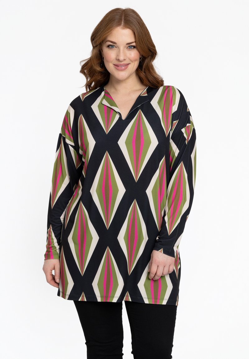 Gemusterte Tunika in Schwarz, mit einem geometrischen Design und Diamantformen in Grün, Pink und Creme. Lange Ärmel und ein kragenförmiger Ausschnitt.
