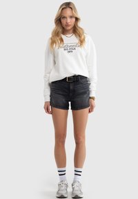 Big Star AUTHENTIC - Farkkushortsit - schwarz
