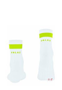 Deux chaussettes blanches avec des rayures vert fluo en haut, portant la marque "FALKE" sur les côtés. Les chaussettes ont un design lisse et athlétique.