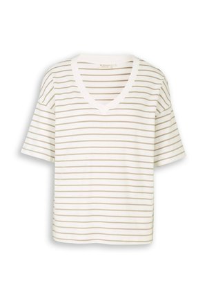 Chemise blanche à manches courtes et col en V avec de fines rayures horizontales marron clair, coupe décontractée et épaules tombantes.