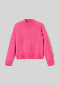 Pull en rose avec une texture douce et duveteuse. Col rond, ourlet et poignets côtelés, et manches raglan. Couleur unie sans motifs ou accents visibles.