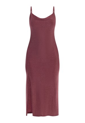 Rochie mauve fără mâneci, cu o siluetă ajustată, fante laterale și o textură strălucitoare. Bretele subțiri ajustabile și un design neted, elegant.