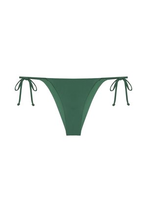Partea de jos a costumului de baie bikini verde închis cu fundați laterale pe un fundal alb.
