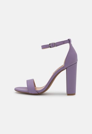 Steve Madden CARRSON - Sandaalit nilkkaremmillä - lilac