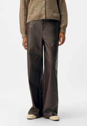 OBJMELBA LISA WIDE COATED NOOS - Kalhoty - seal brown