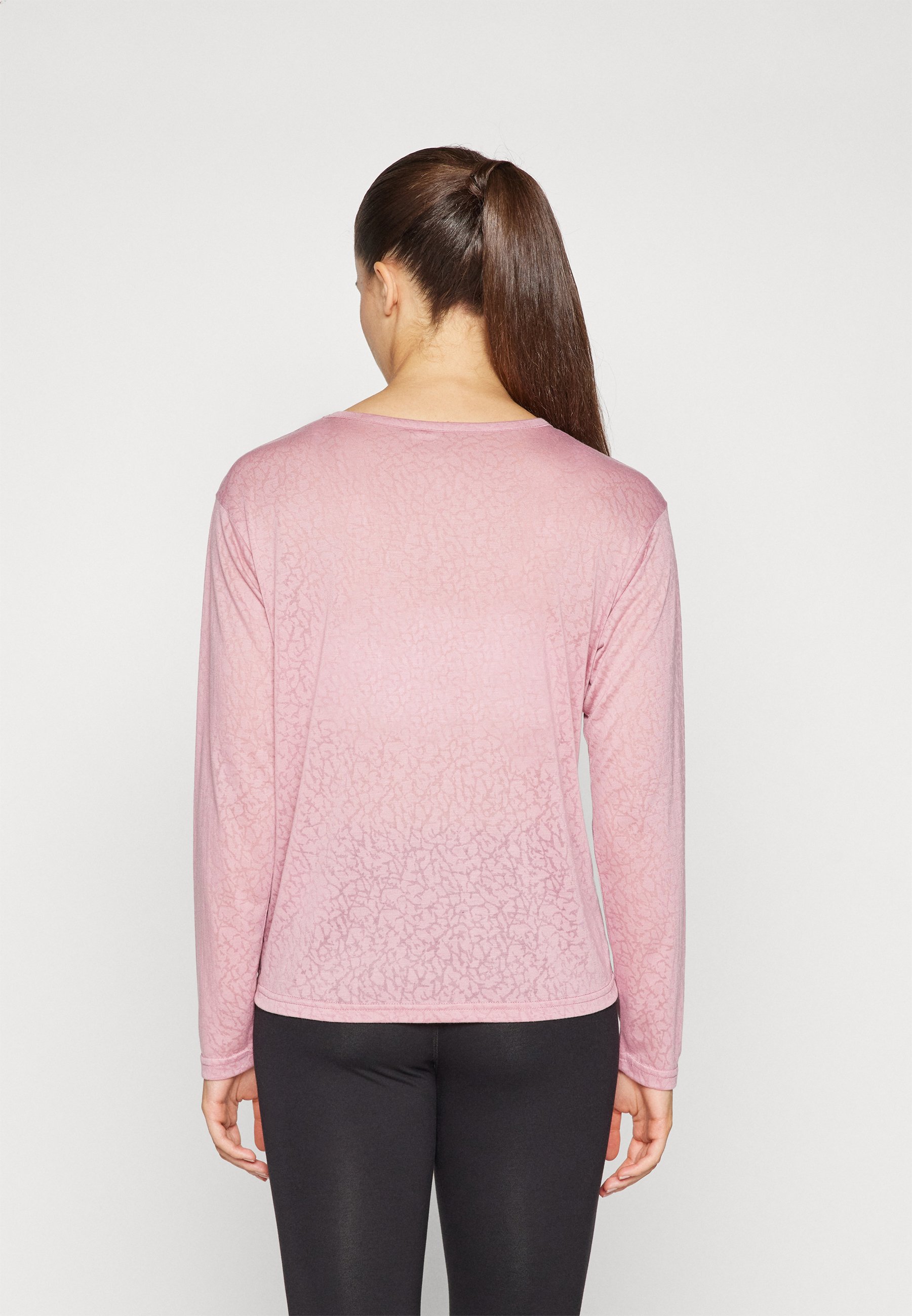 売れ筋商品|||オンリープレイ Tシャツ レディース トップス ONPAUB BIA ON BAT LOOSE STRING TOP - Long sleeved top - lilas ONLY Play ONPAUB BIA ON BAT LOOSE STRING TOP - Long sleeved