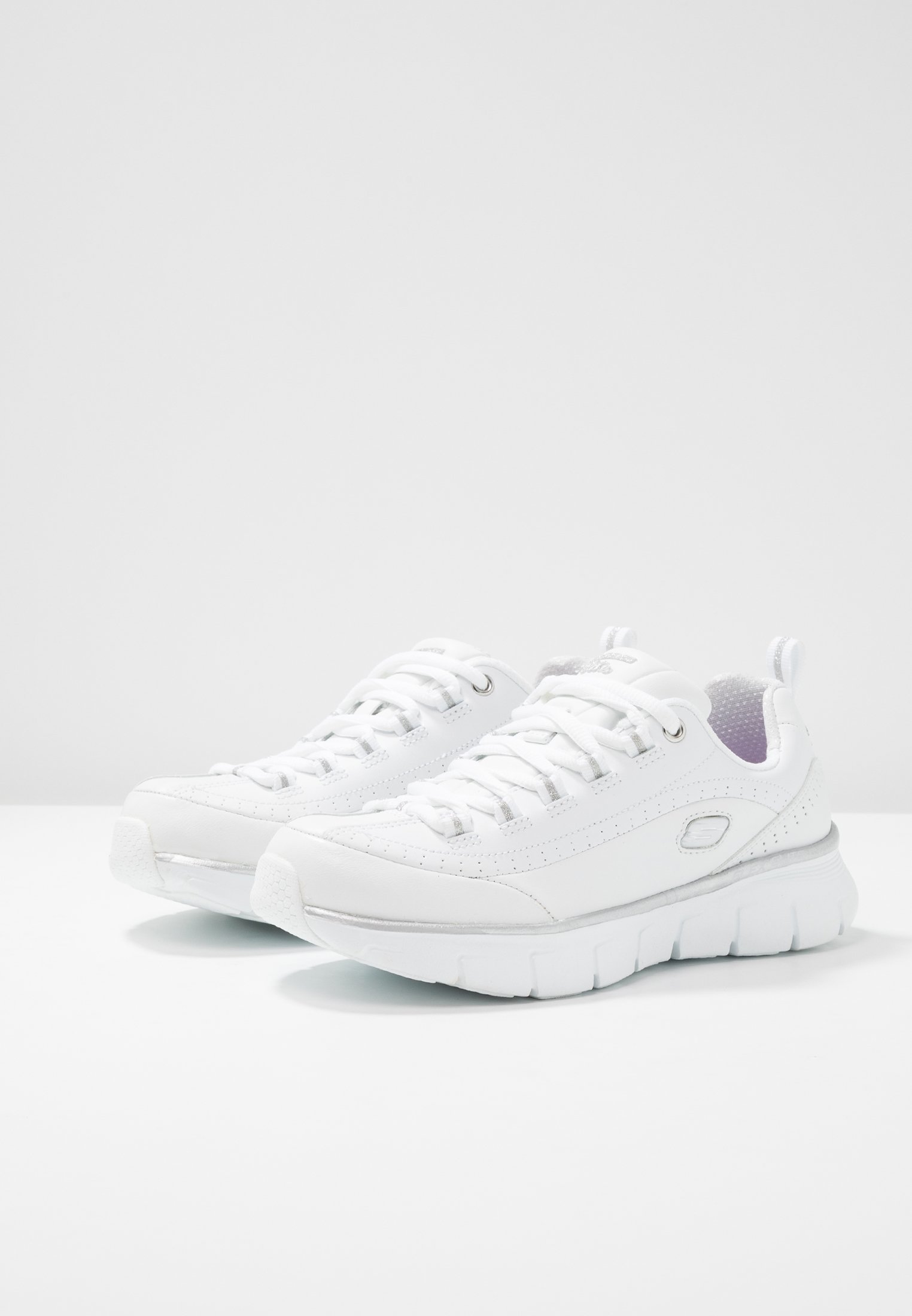 skechers synergy white