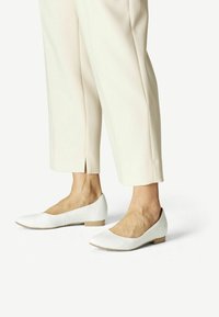 Tamaris Ballerine - white