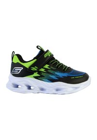 Scarpa atletica nera e verde neon con upper in rete, sistema di lacci sicuro, colletto imbottito e suola bianca testurizzata con cuscini d'aria visibili.