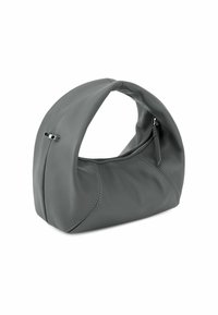 Borsa in pelle grigia con un design di manico curvo. Presenta cuciture sottili e una tasca laterale con zip per riporre oggetti. Texture liscia.