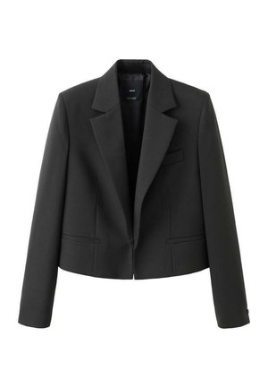 Blazer corto nero con colletto a punta, chiusura con un bottone, due tasche frontali e texture del tessuto liscia.