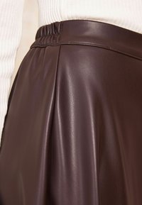 Friends Like These REGULAR FIT FULL HEM - Fustă în formă de A - brown
